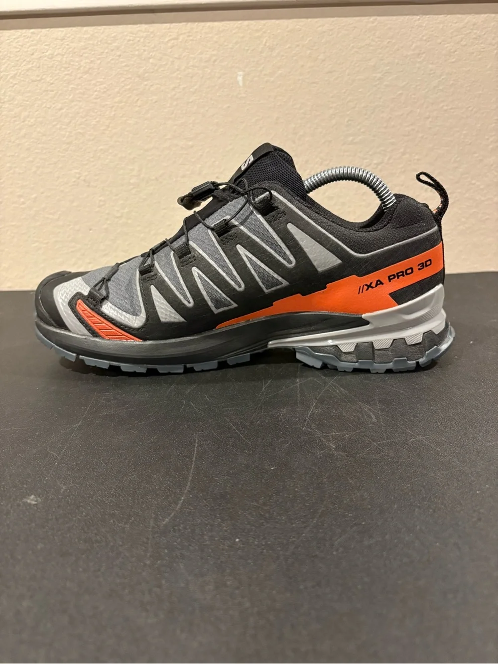 Salomon XA PRO 3D V9 GTX GORE-TEX  Trail Hiking Shoes Men’s Sz 8 Fast Shipping